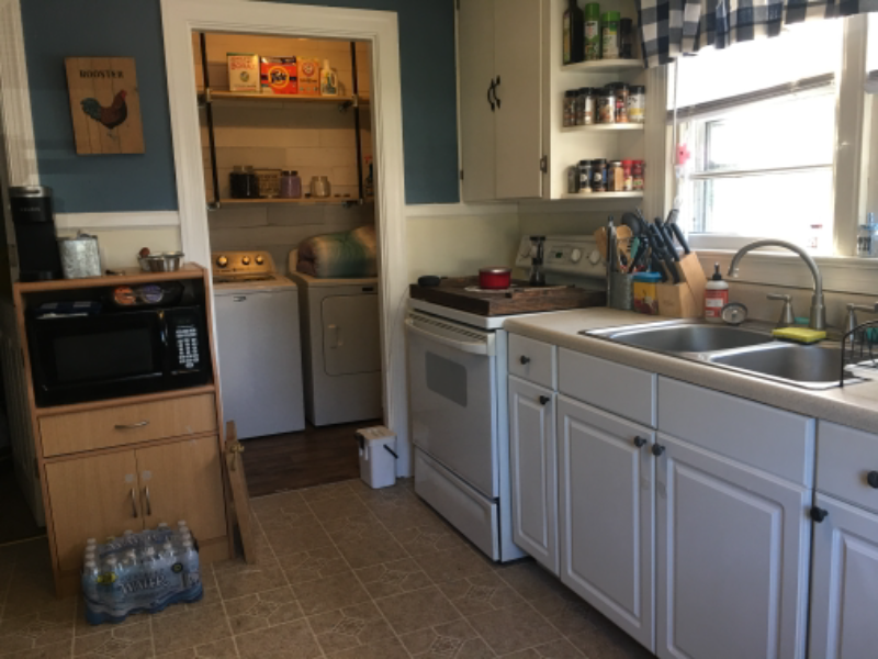 321 Bruce St - Photo 2 of 4