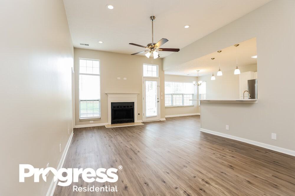 5700 Murphywood Xing - Photo 3 of 16