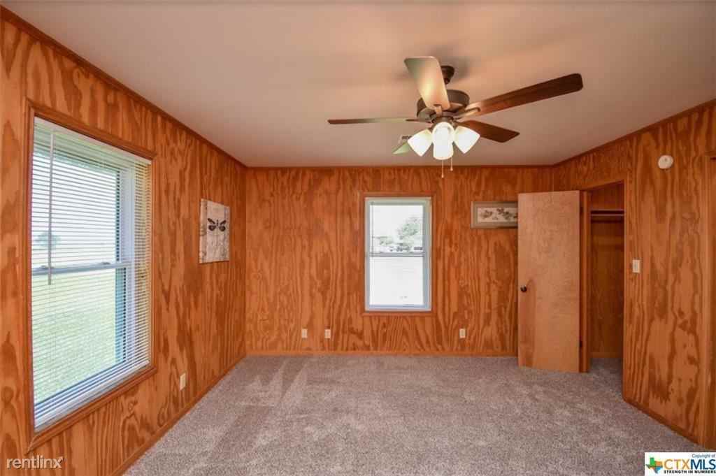 1350 1350 Phillips Rd - Photo 2 of 14