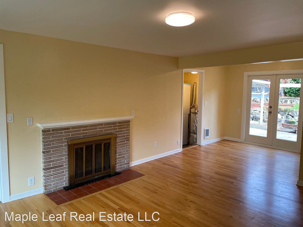 7714 39th Ave Ne - Photo 2 of 22