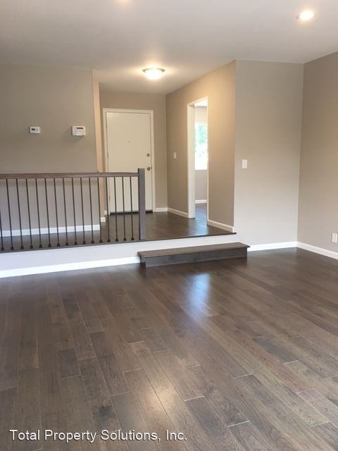 2294 Gill Port Ln - Photo 3 of 12