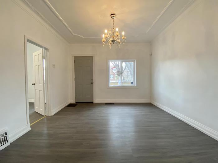 506 Flora Ave - Photo 2 of 9