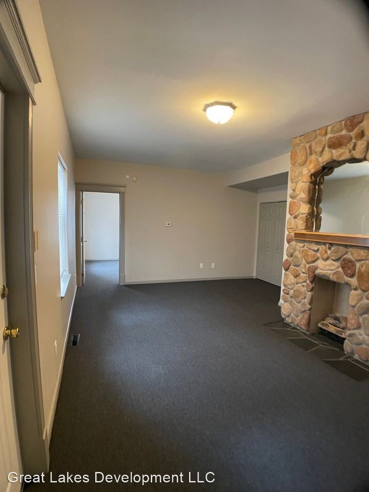 530 West 5th Street - Photo 2 of 50