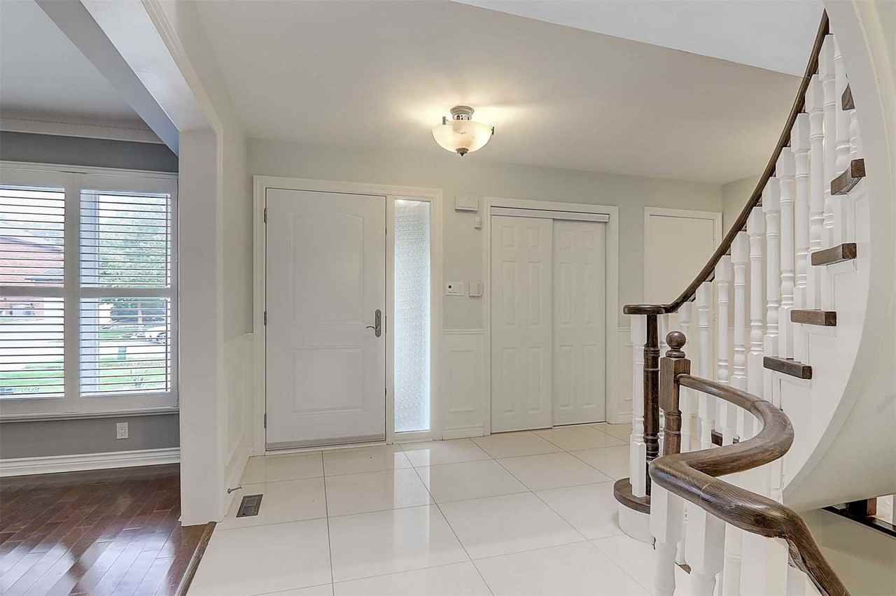 37 Cygnus Drive - Photo 3 of 22