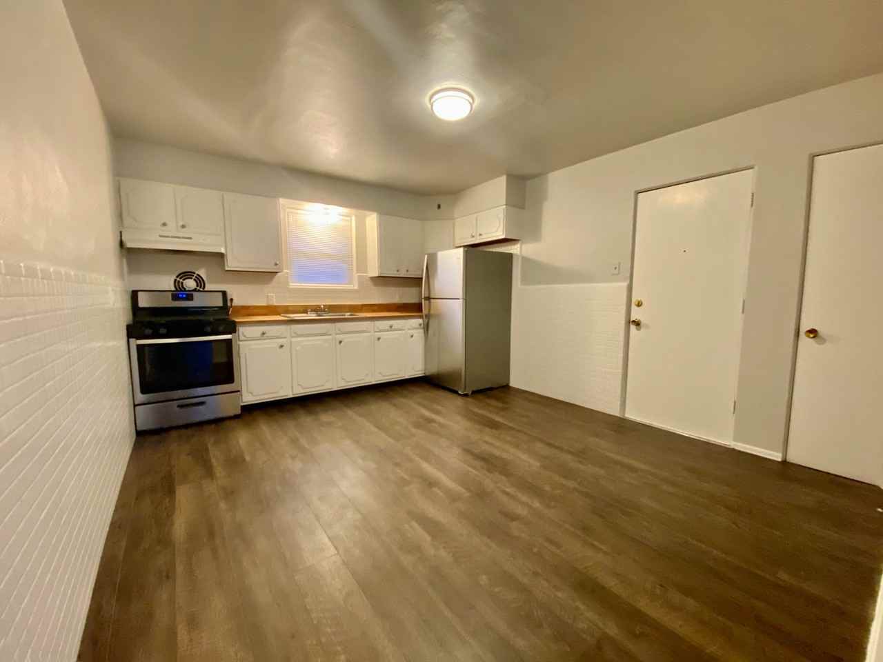 Hallmark Apartments 2907 Lemay Ferry Road D, Mehlville, MO 63125