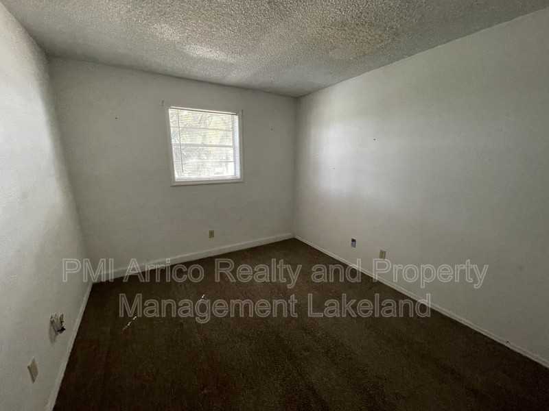 2249 9th St Se - Photo 2 of 4
