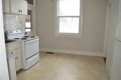 302-312 West 6th Street - Photo 2 of 4