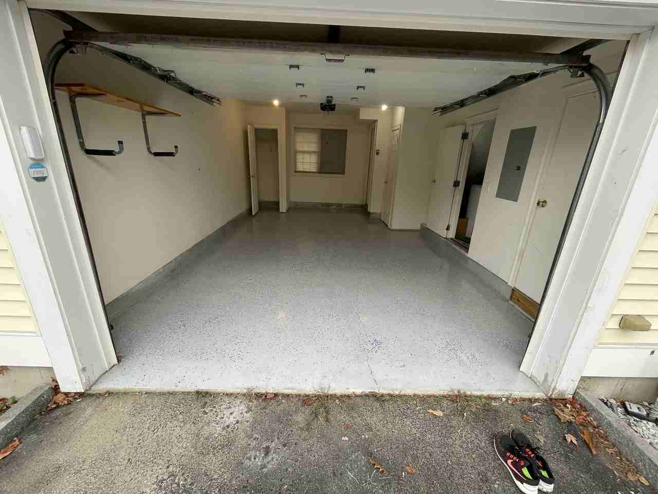 1039 Islington St #9 - Photo 3 of 12