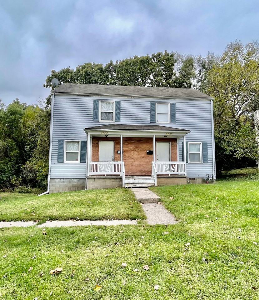 9534 Charlotte St #1 - Photo 2 of 9