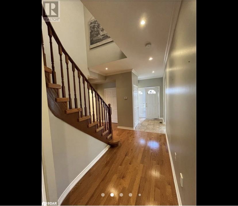 32 Capilano Crt - Photo 2 of 13