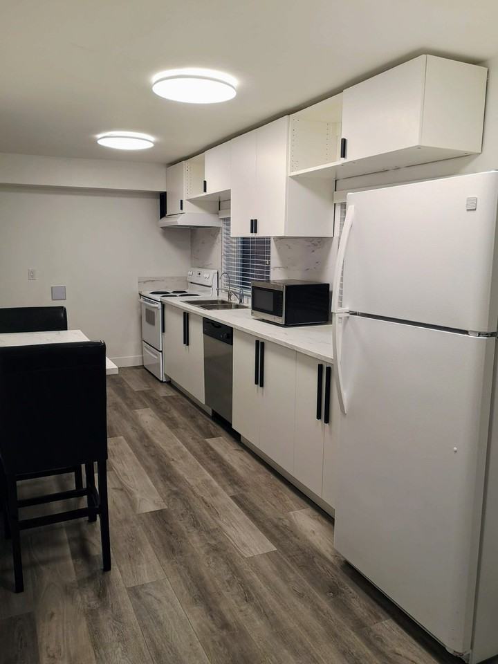 1752 Myrtle Way - Photo 3 of 18