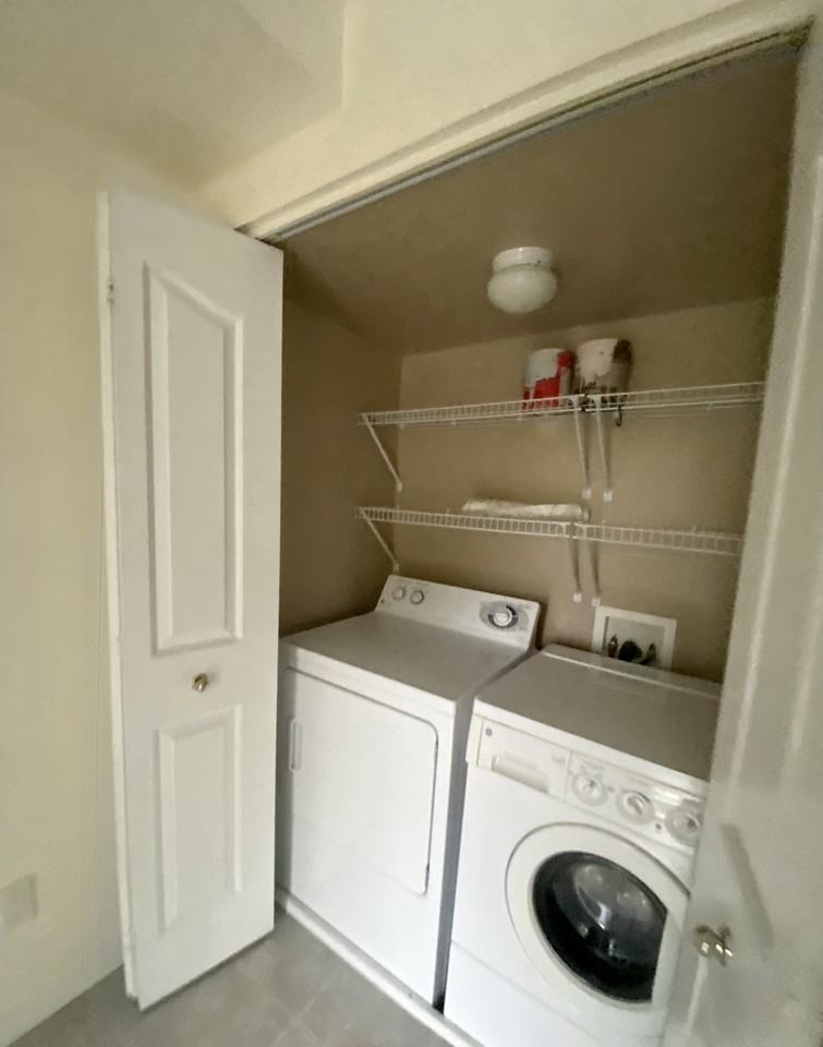 320 Tivoli Private - Photo 2 of 16