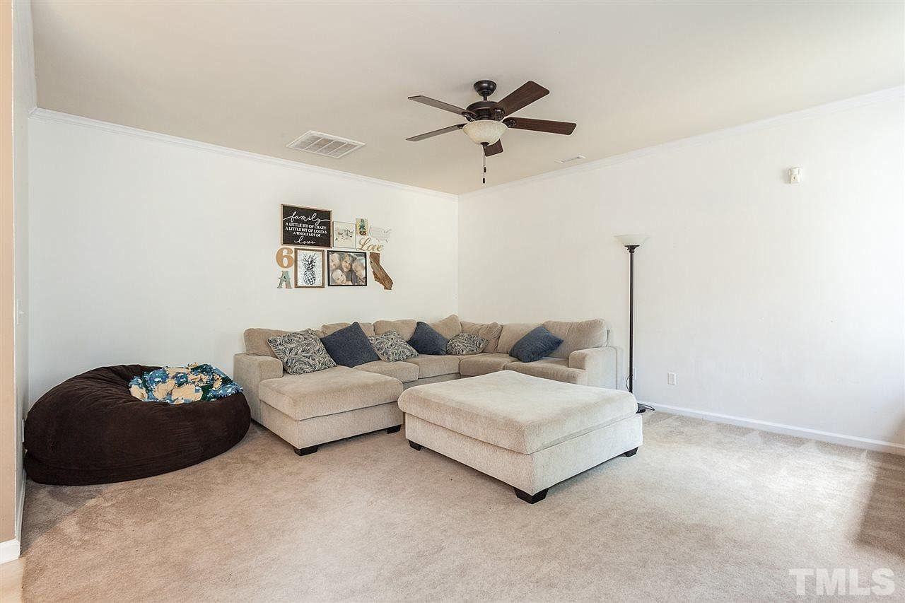 36 Autumn Leaf Ln - Photo 7 of 22