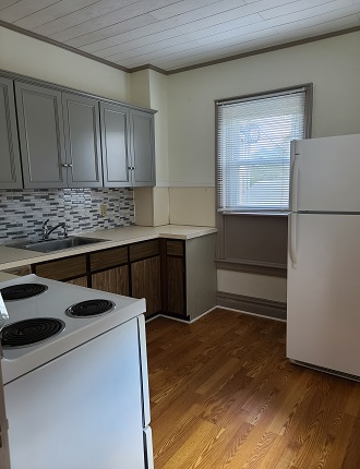 959 Carlisle St - Photo 3 of 9