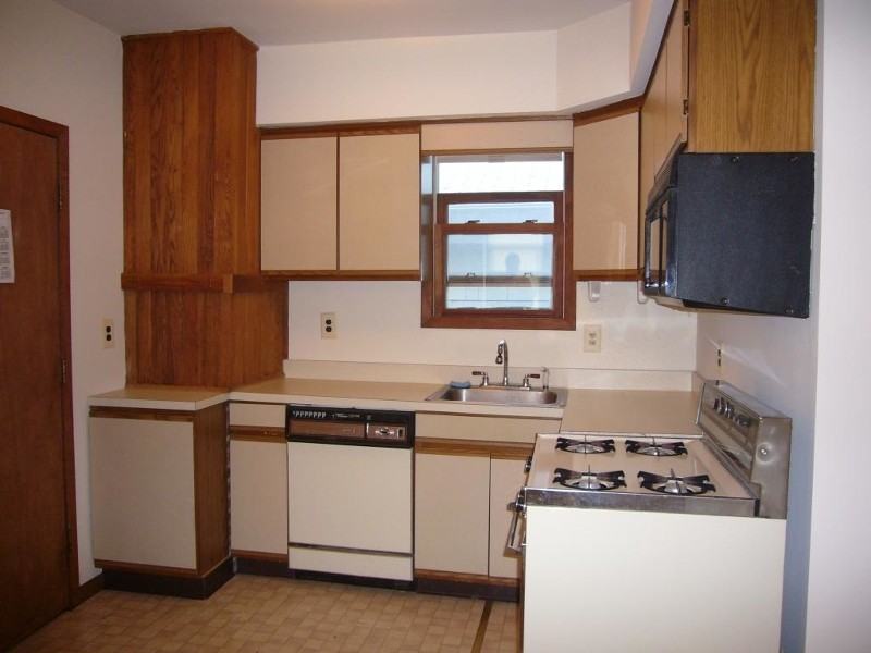 435 Willow Ave - Photo 3 of 6