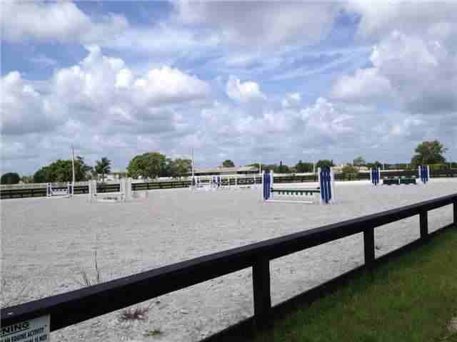 15324 Sunnyland Ln - Photo 2 of 5