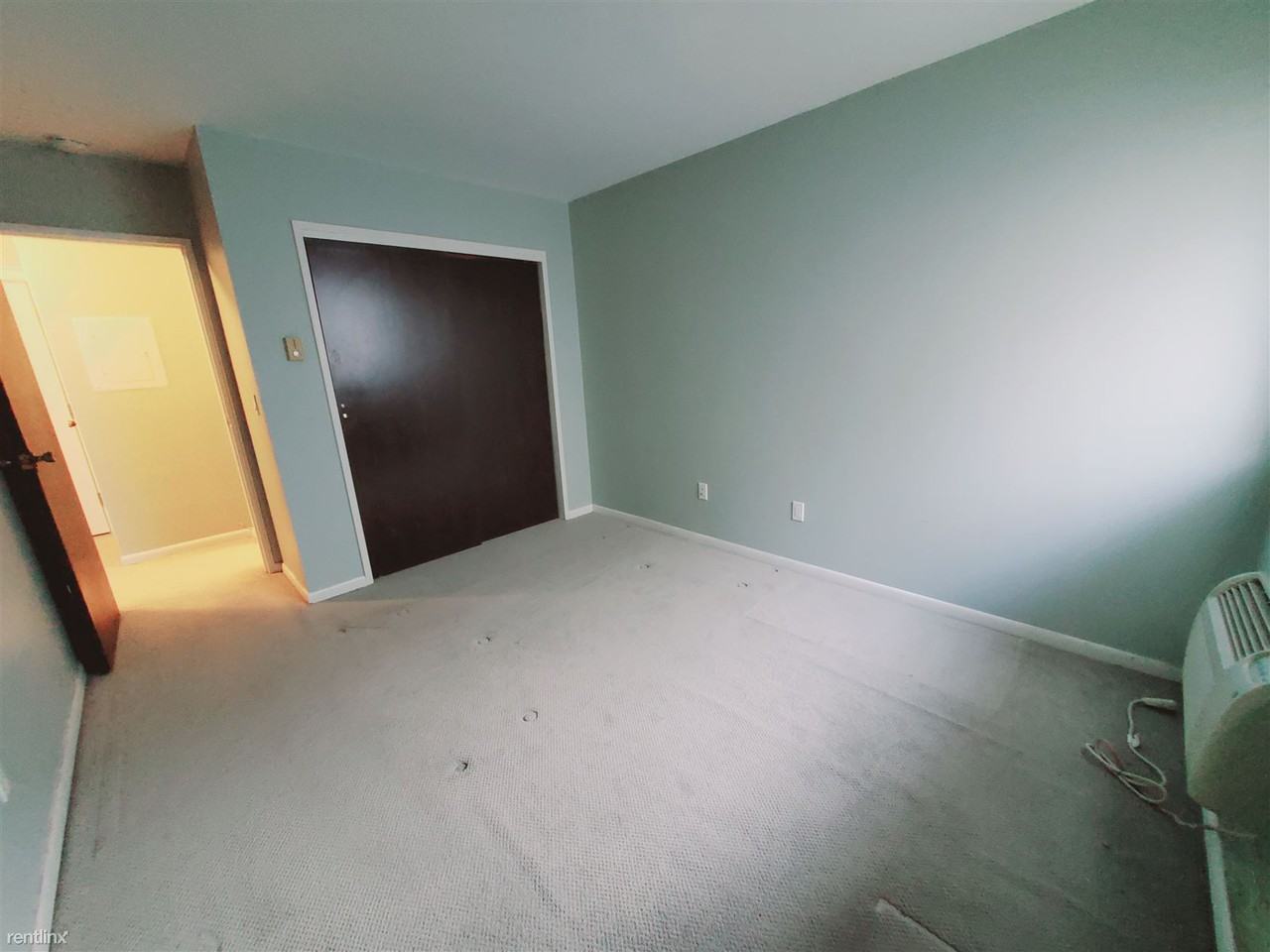 721 Cove Rd - Photo 3 of 4