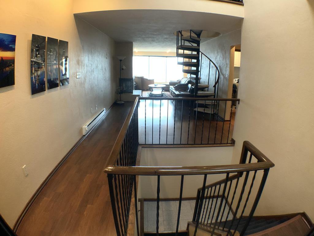 1022 Grandview Ave #2 - Photo 2 of 21