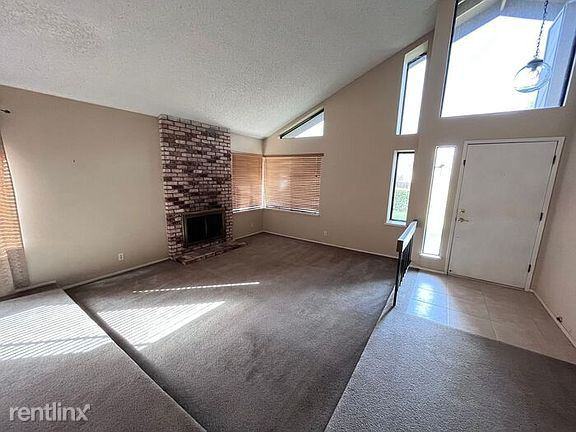 369 Neilson Ct - Photo 3 of 20