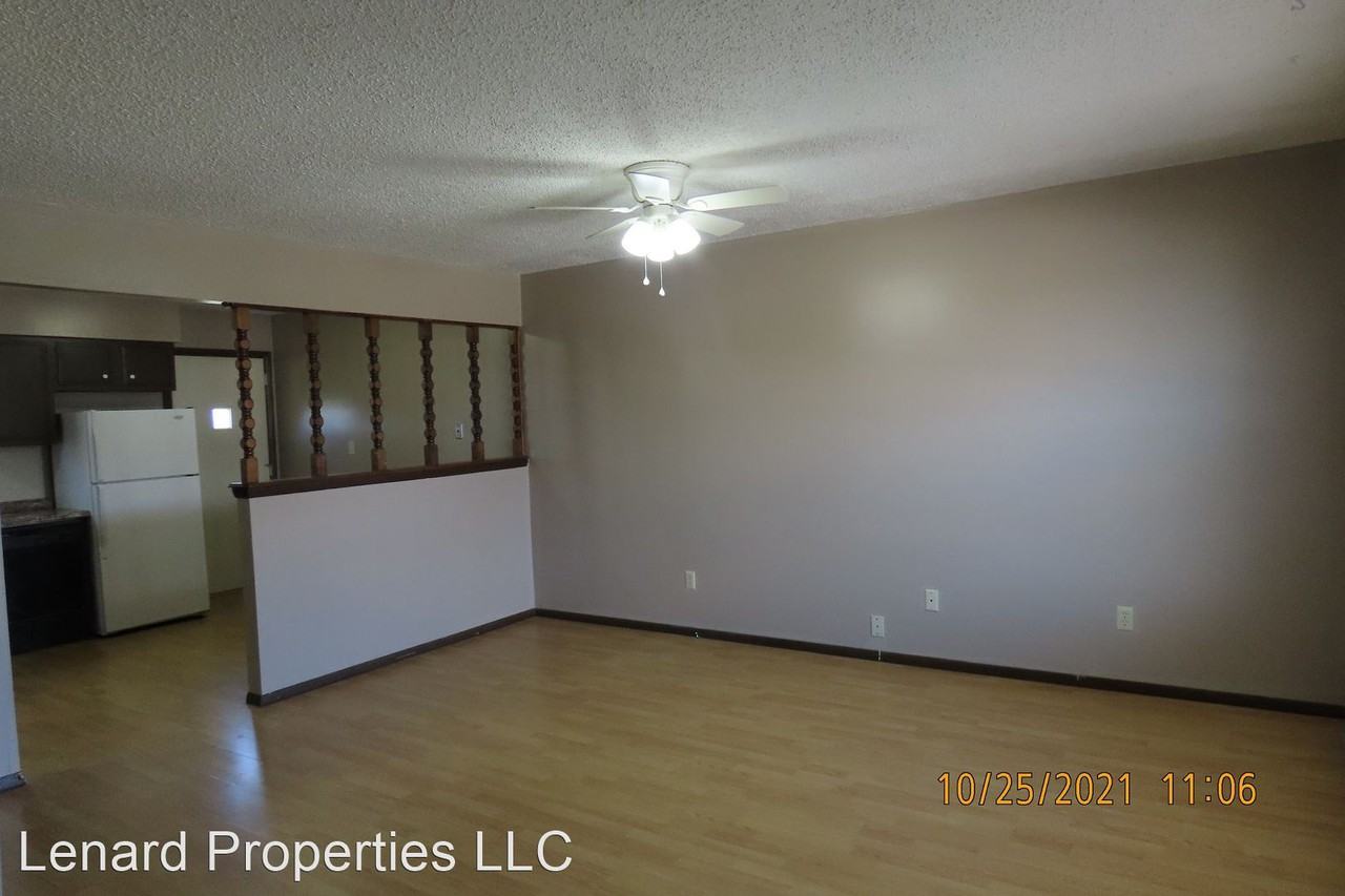 Tower Cir Duplex's Apartments in Nixa, MO 65714 Zumper