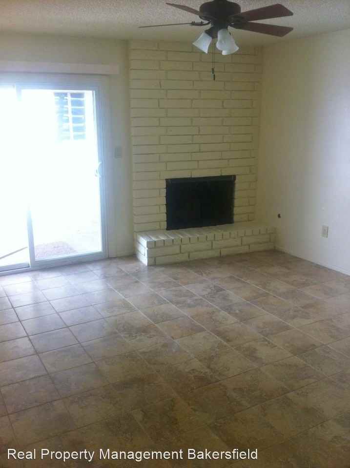 Lansing Dr. (400/402) & S. Montclair St. (360/362) - Photo 3 of 17