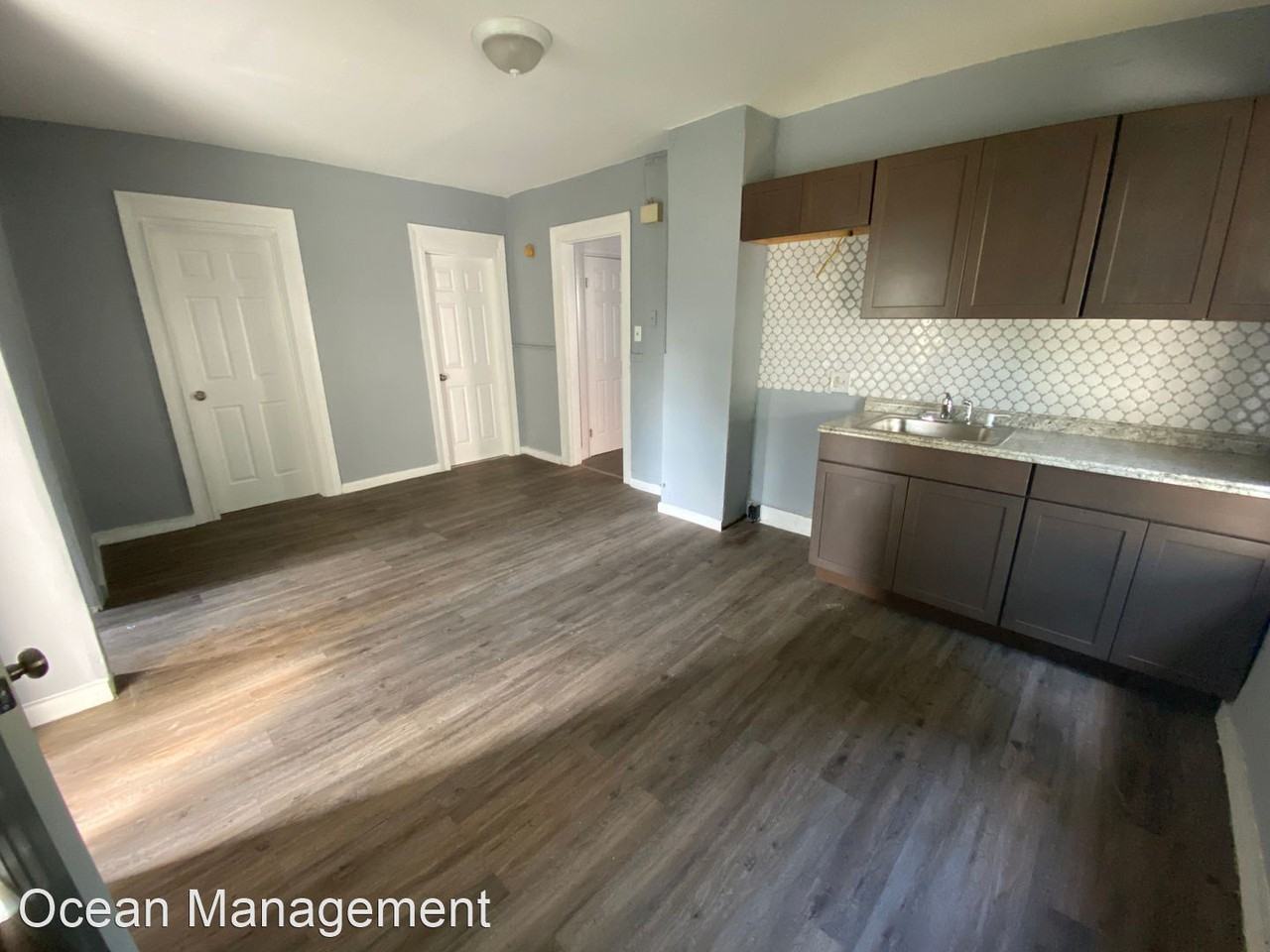 111 Kensington St - Photo 2 of 16