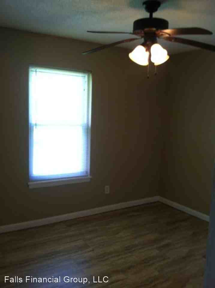 47 Agnes Major Rd - Photo 3 of 9