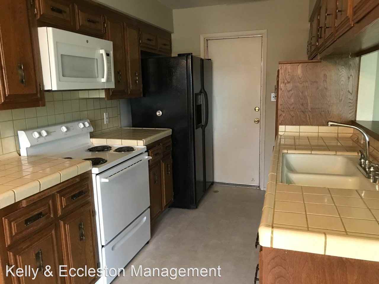6100 Indian Wells Ave - Photo 2 of 15