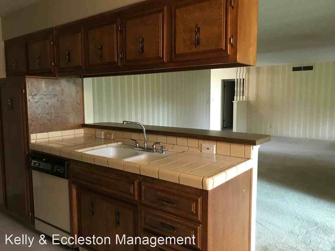 6100 Indian Wells Ave - Photo 3 of 15