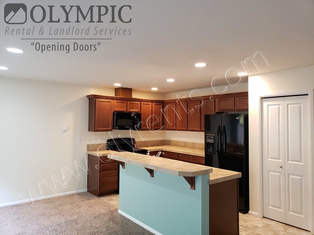 5436 57th Loop Se - Photo 4 of 15