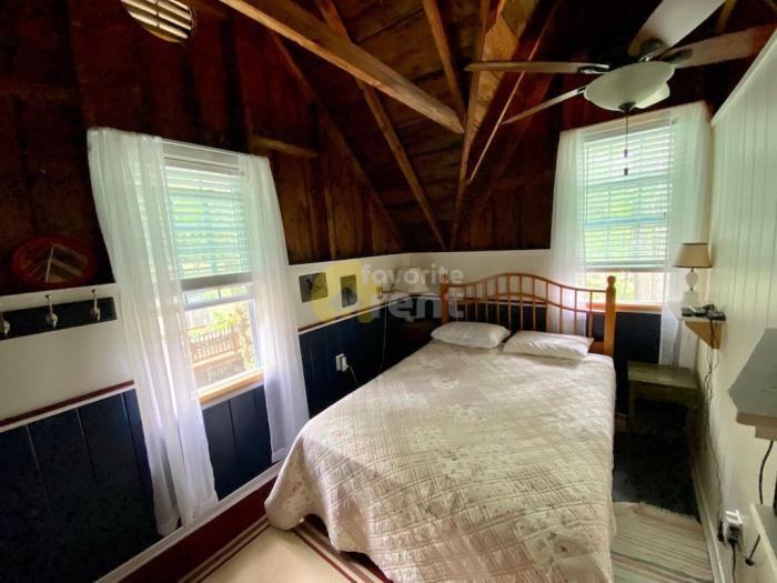 68 Lake Ave - Photo 3 of 5