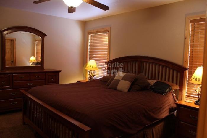 451 W Sierra Ct - Photo 2 of 5