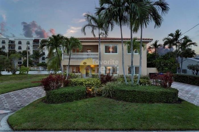 2505 Center Ave - Photo 2 of 5