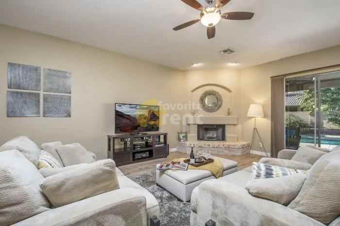 17475 N 52nd St - Photo 3 of 5