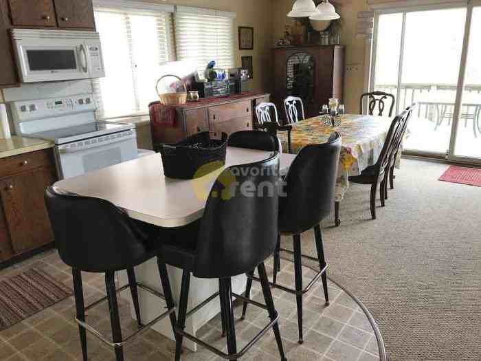 321 Skye Dr - Photo 2 of 5