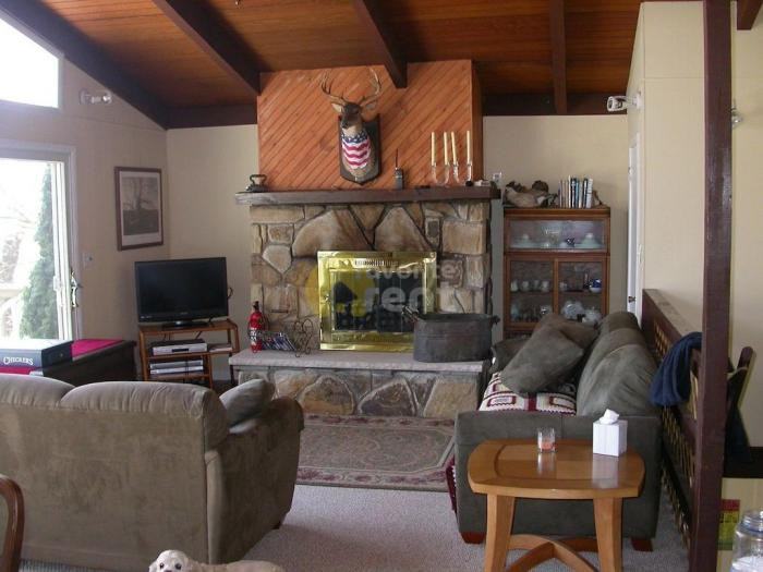 321 Skye Dr - Photo 3 of 5