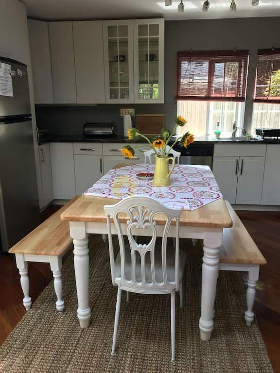 636 Seagrove Ave - Photo 2 of 5