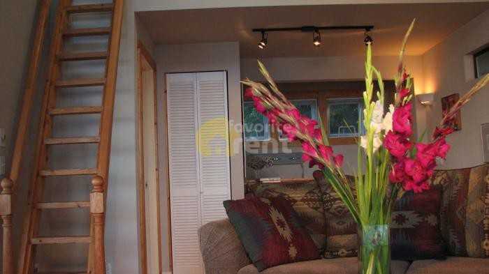 11040 Ne Mountain View Rd - Photo 3 of 5