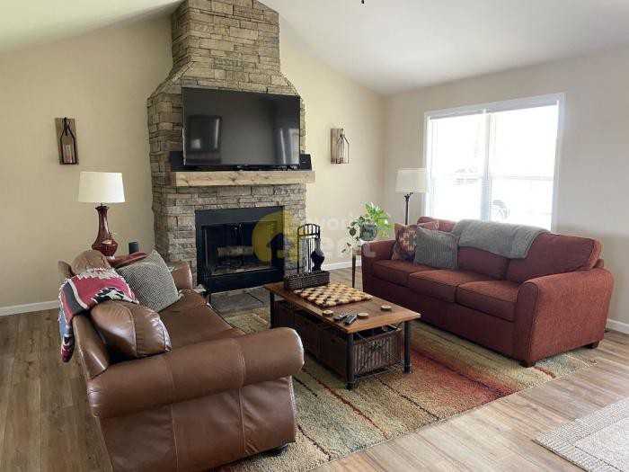 856 Grimes Way - Photo 2 of 5