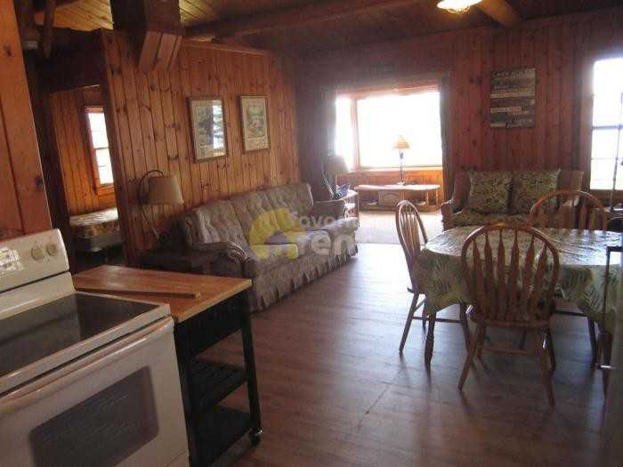 11156 Bellwood Dr - Photo 2 of 5