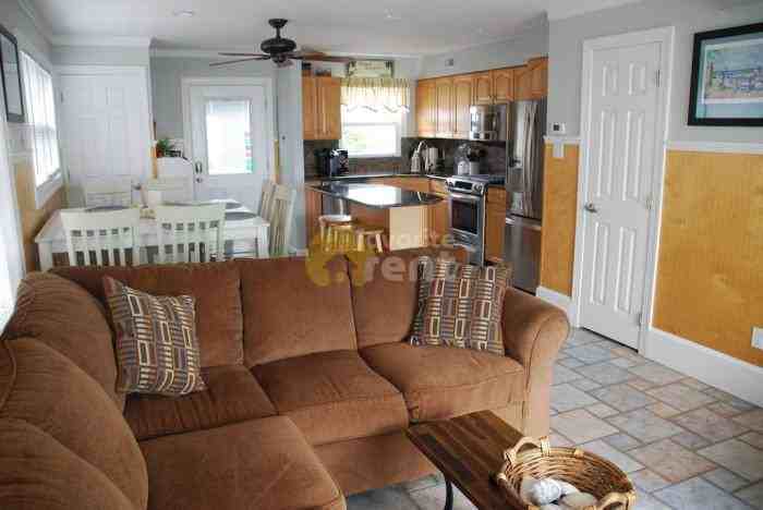 6 79th St - Photo 2 of 5