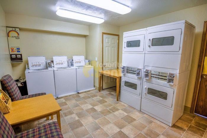 150 W Ridge View St - Photo 2 of 5