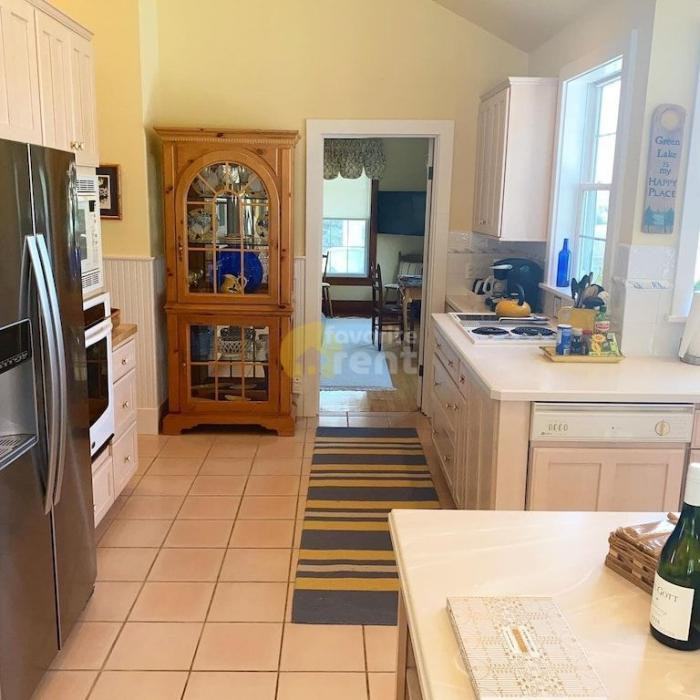 448 South St - Photo 2 of 5