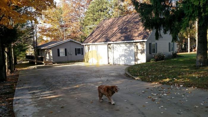 1891 N White Birch Dr - Photo 3 of 5