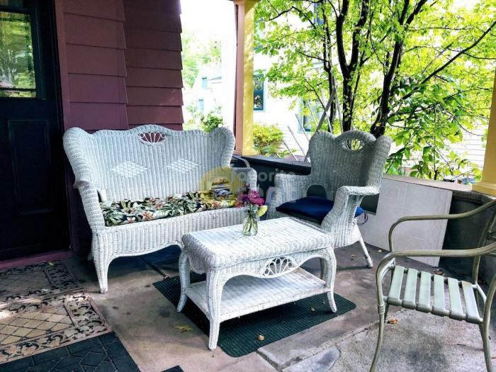 319 Forest Ave - Photo 2 of 5