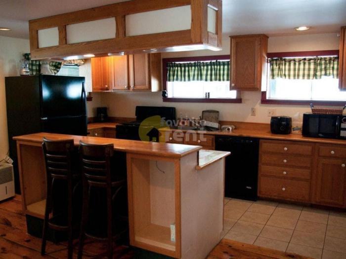 207 Greenough Rd - Photo 3 of 5