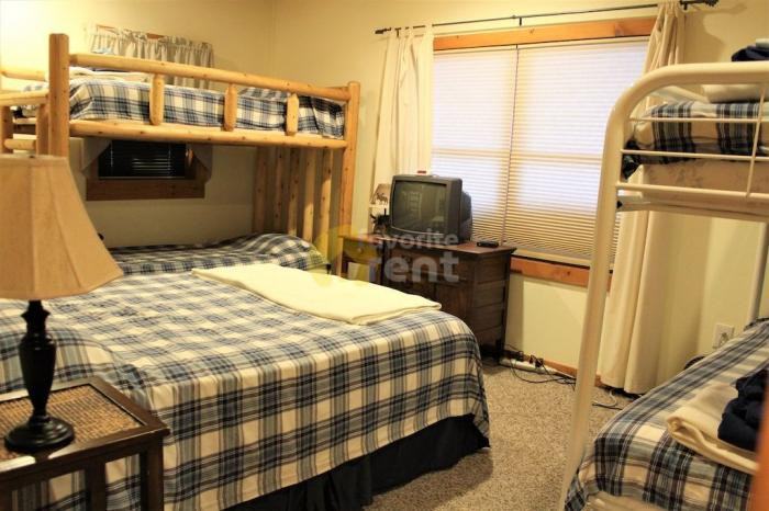 32 W Lakeside Dr - Photo 3 of 5