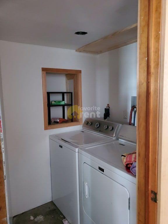 318 E Alburg Rd - Photo 2 of 5