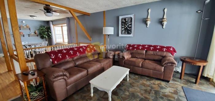 318 E Alburg Rd - Photo 3 of 5