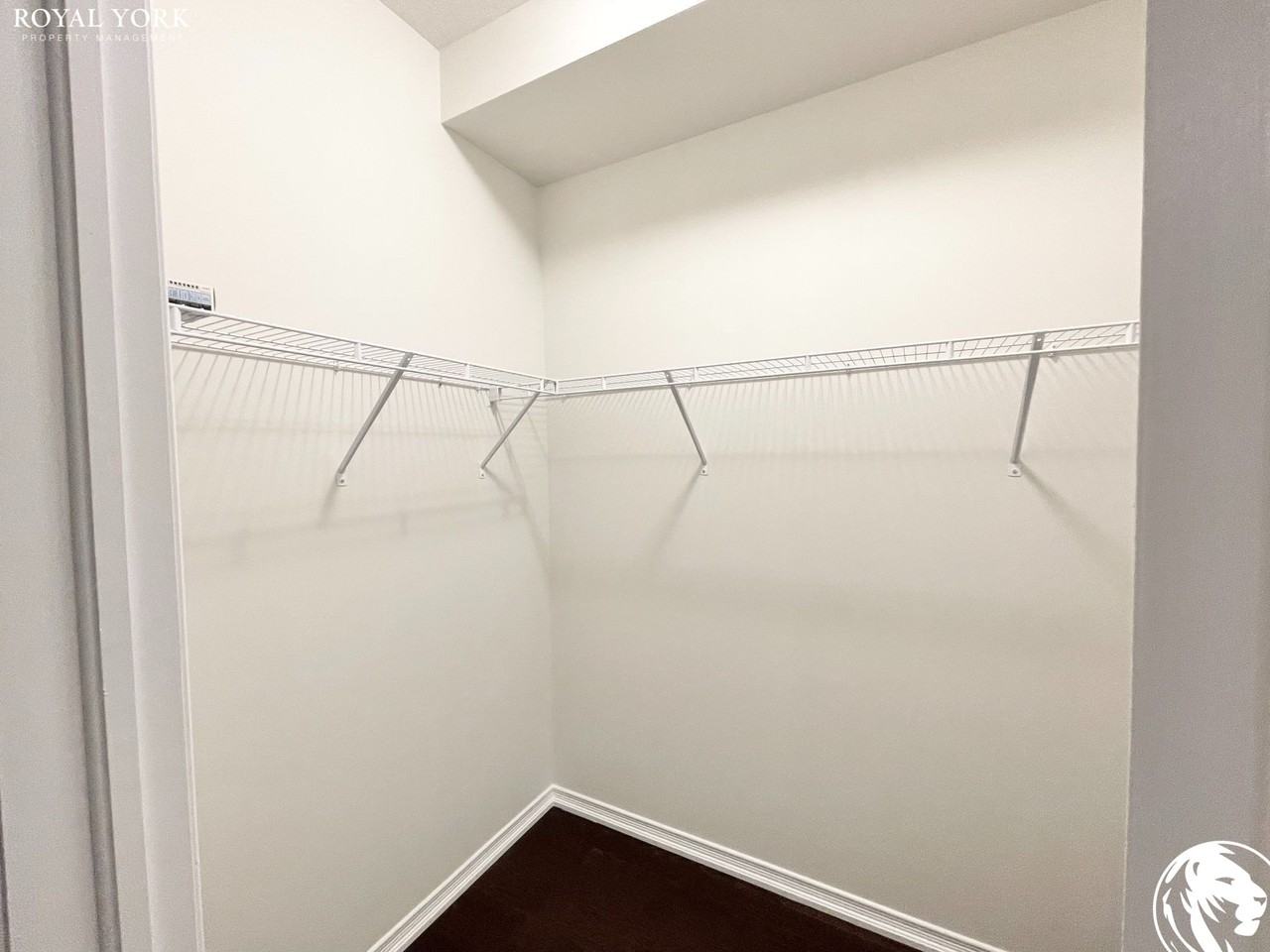 420 Blackburn Drive - Photo 2 of 27